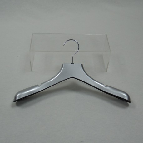 Percha Plástico Plata 38 CM